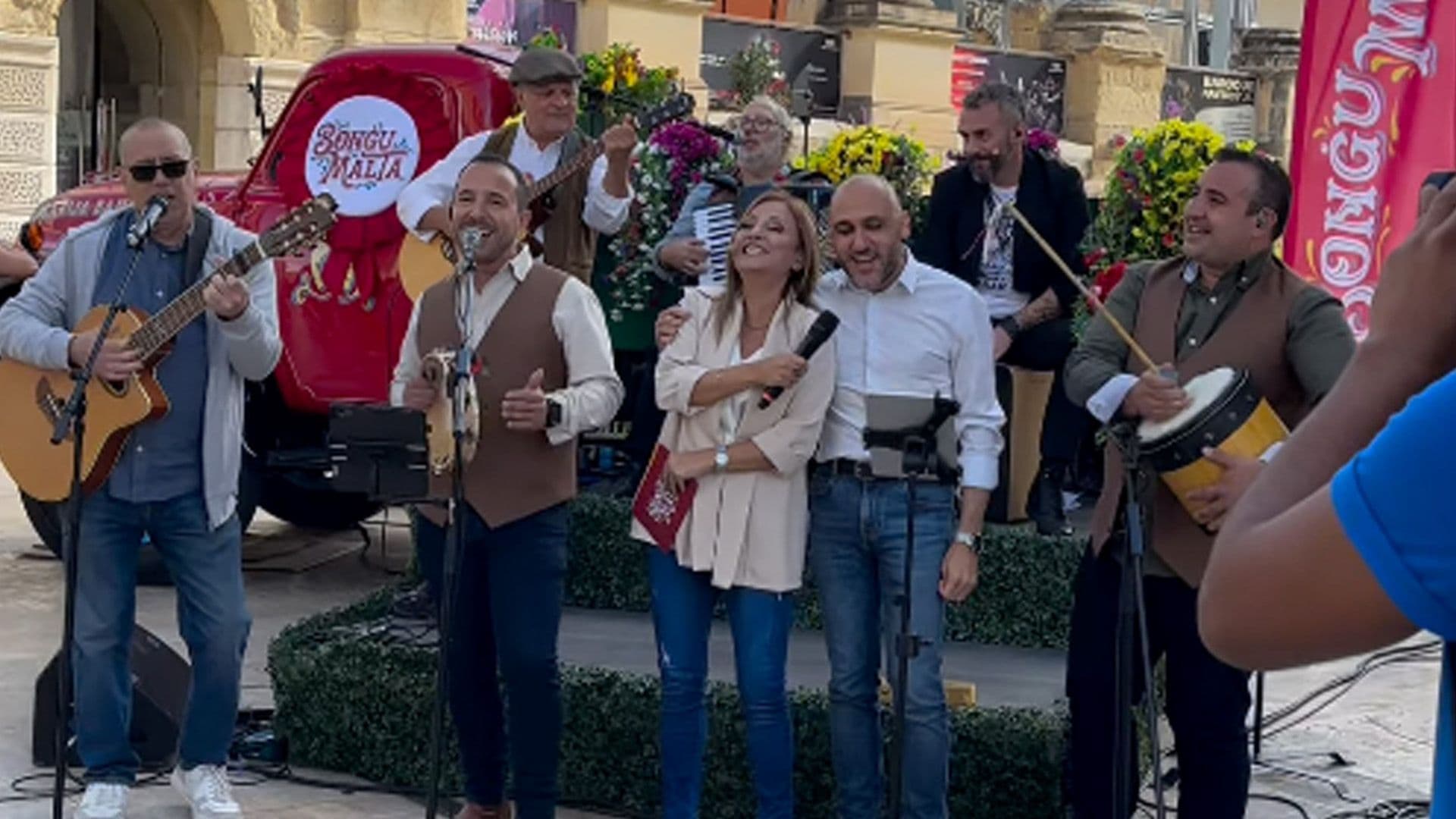 VALLETTA MAYOR OLAF MCKAY JOINS KANTERA & LOCAL ARTISTS FOR SING ALONG