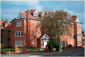 Join Puttinu Cares in Supporting Maltese Patients in the UK