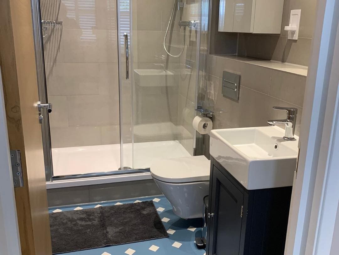 Puttinu Cares Shares Apartment Refurbishment Progress At Martin Court