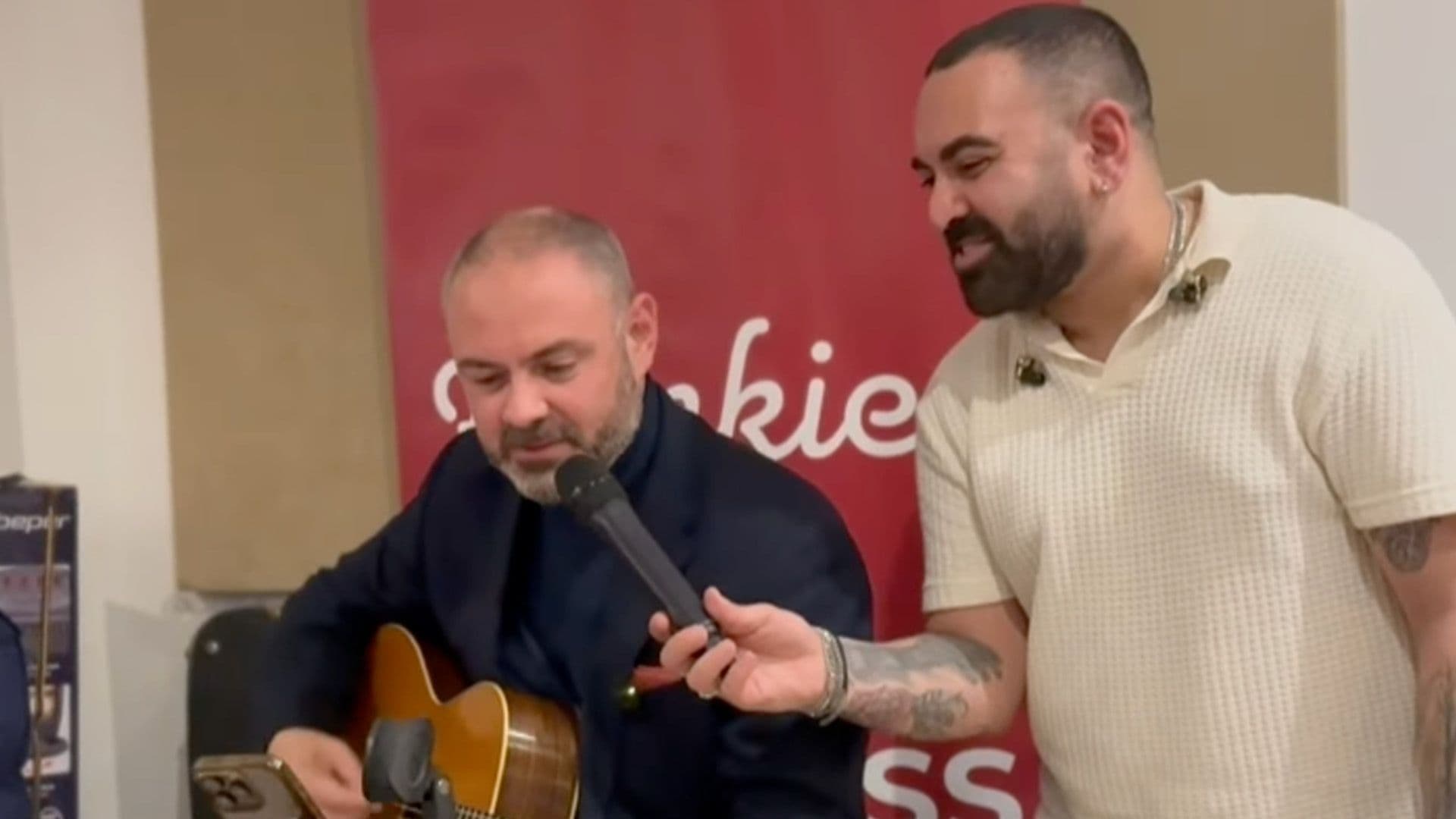 Culture Minister Plays Guitar & Sings ‘Knockin’ On Heaven’s Door’