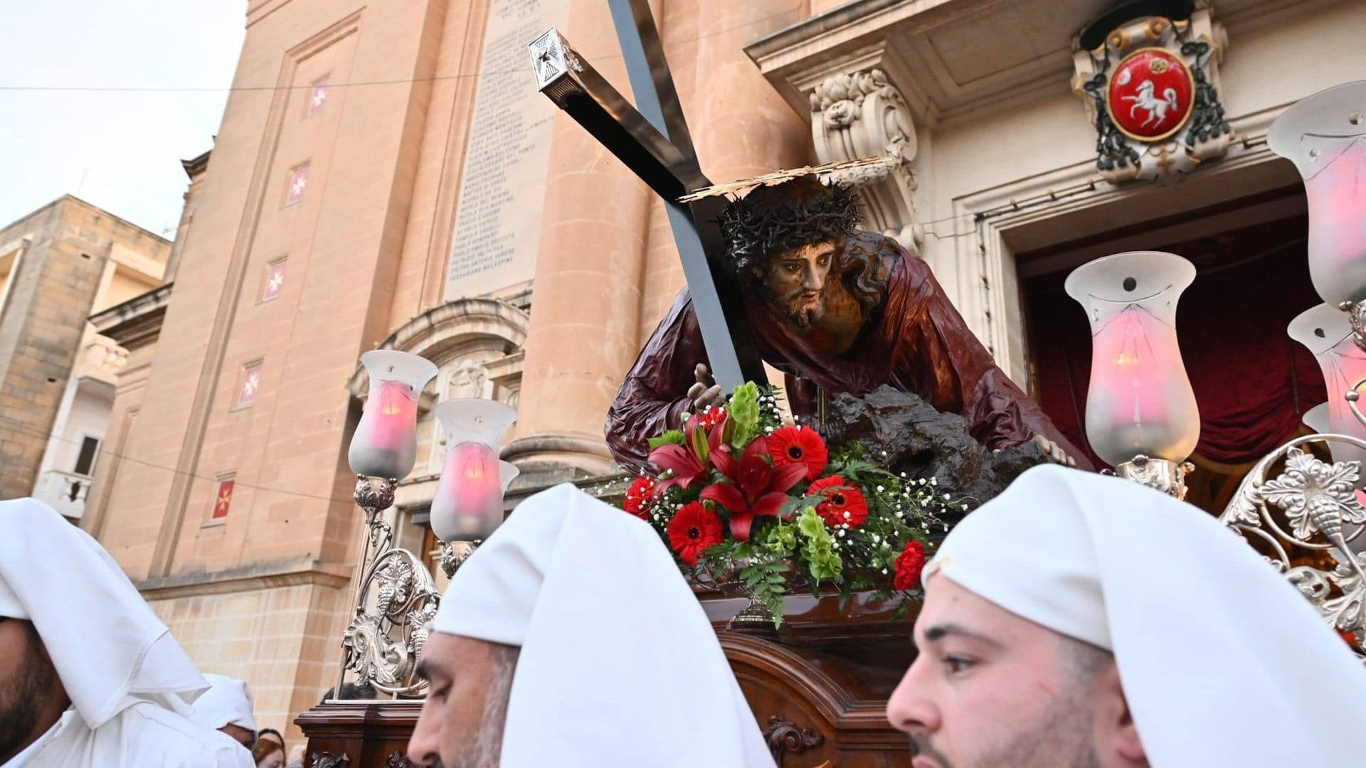 Archbishop Charles Scicluna Calls For Love And Peace During 'Redentur' Pilgrimage In Senglea