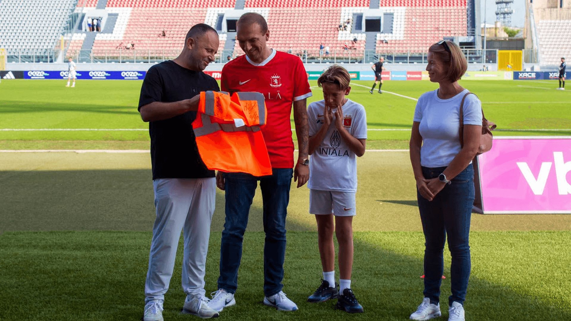 Valletta FC Honours Anthony Spiteri Before Match Vs Birkirkara