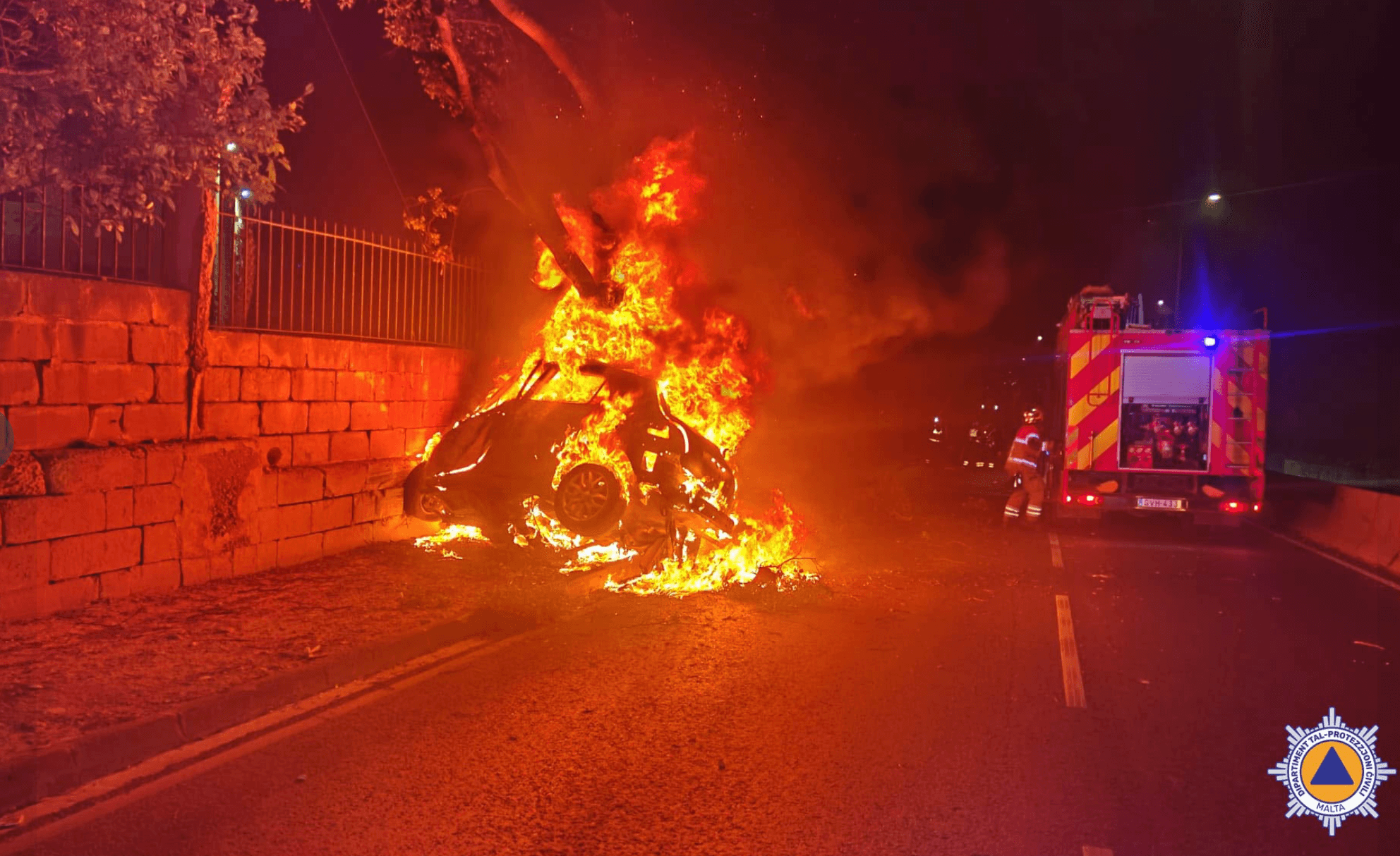 Civil Protection responds to vehicle fires in St Lucia and Mellieħa