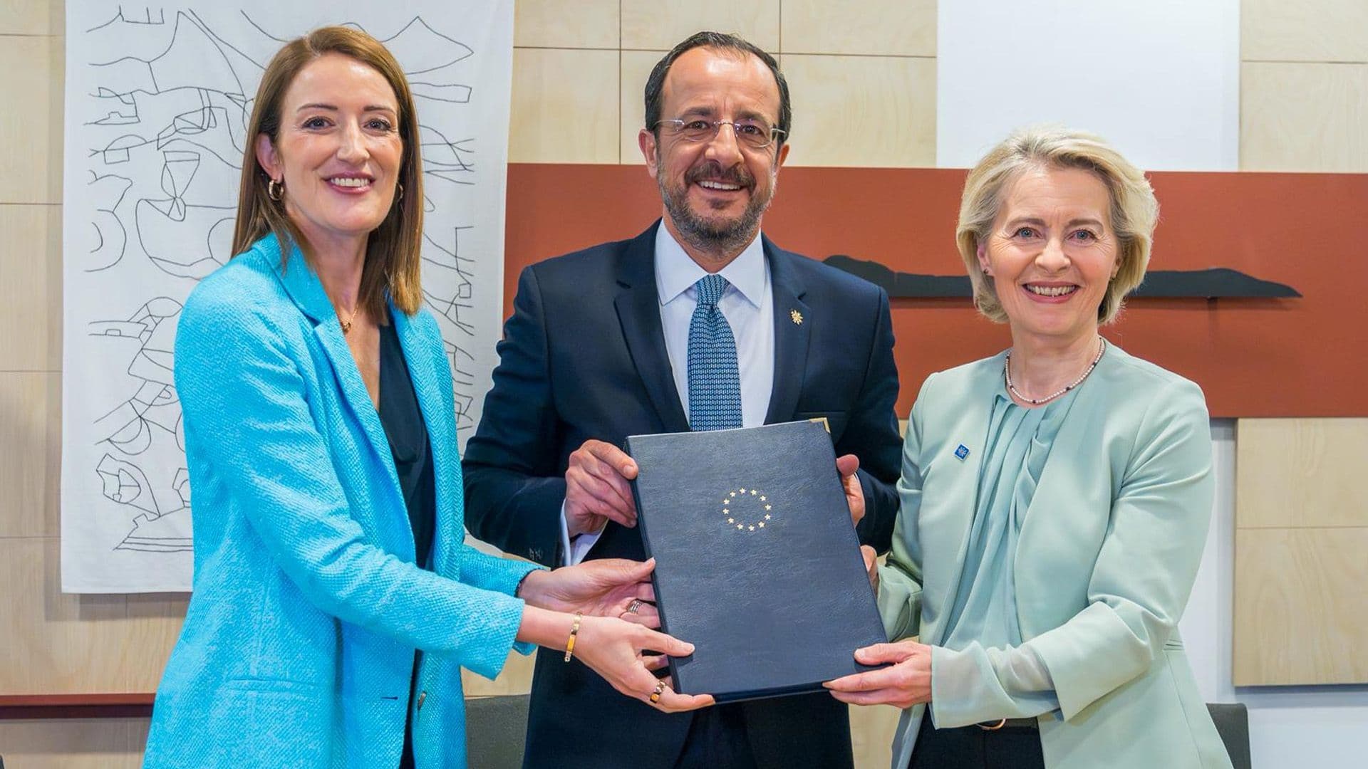 Roberta Metsola Signs Single Market Roadmap To Boost European Competitiveness