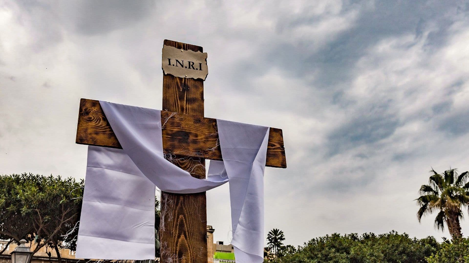 Rain Showers & Strong Winds For Good Friday: Sunshine For Sunday