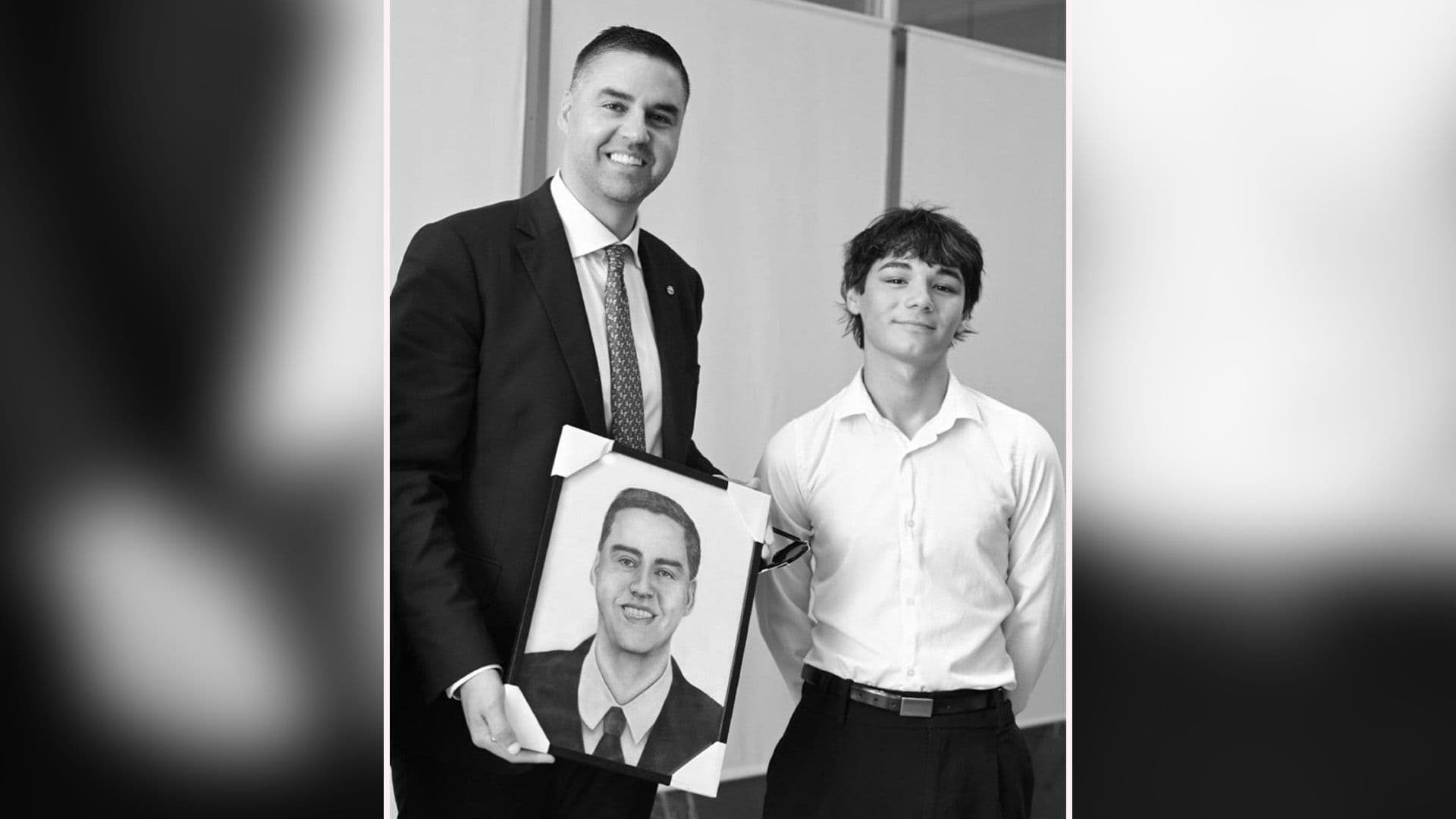 Young Artist Draws Deputy Prime Minister Ian Borg