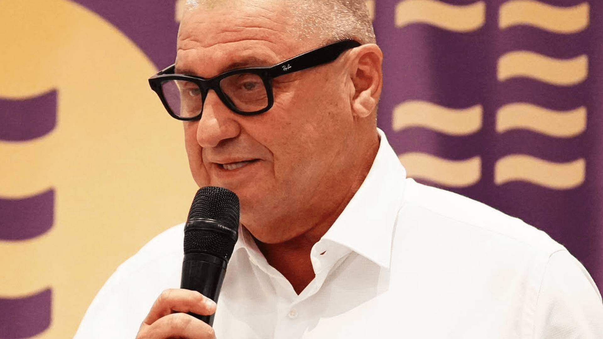 Karl Izzo Represents ASA At European Aquatics Sharing Experiences Forum