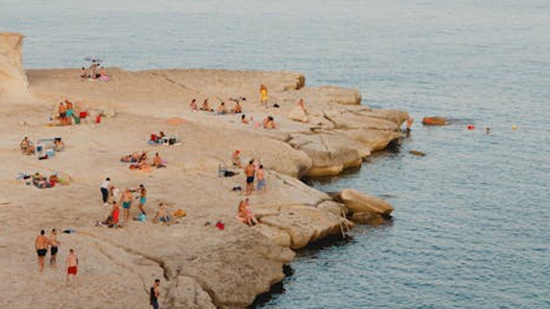 Clocks Go Forward This Month: Longer Days & Summer Vibes Inbound