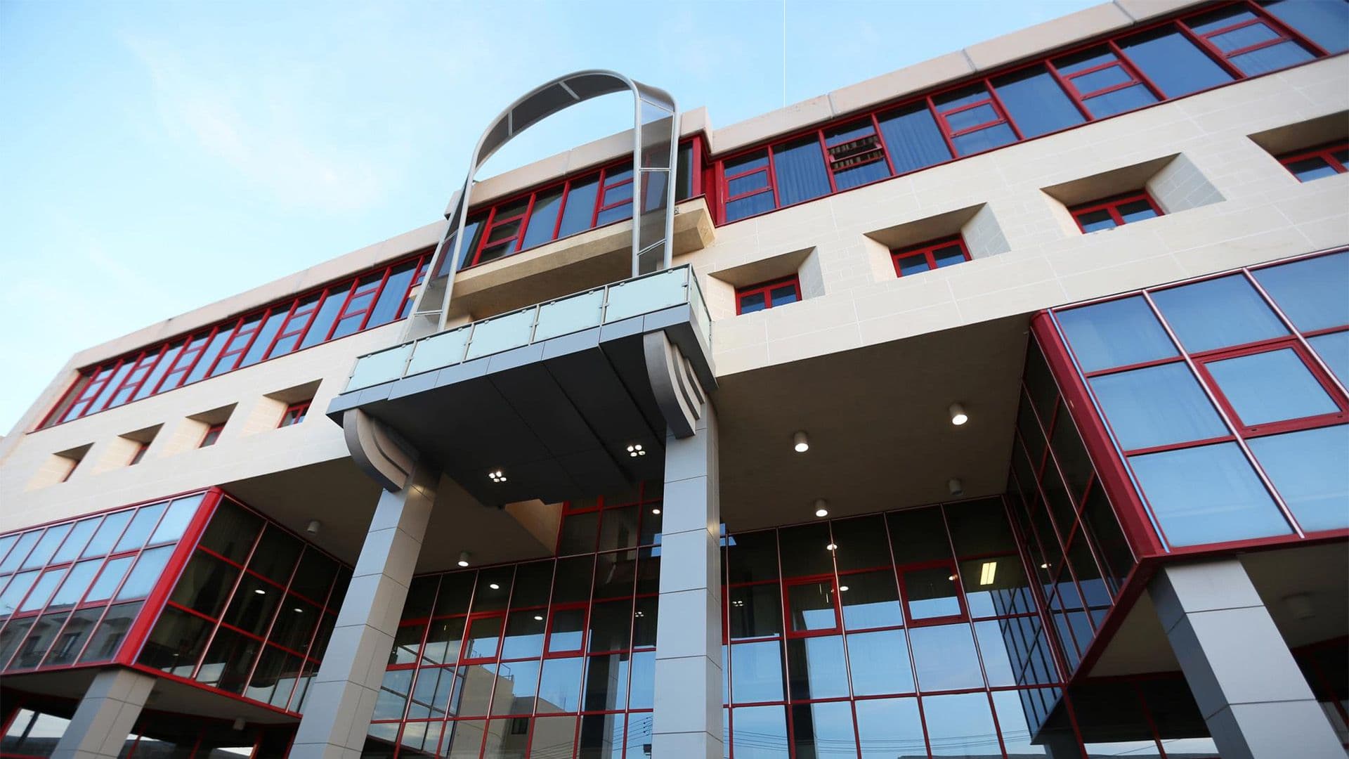 19-Year-Old Suspected of Placing Bomb Labour Headquarters Arrested