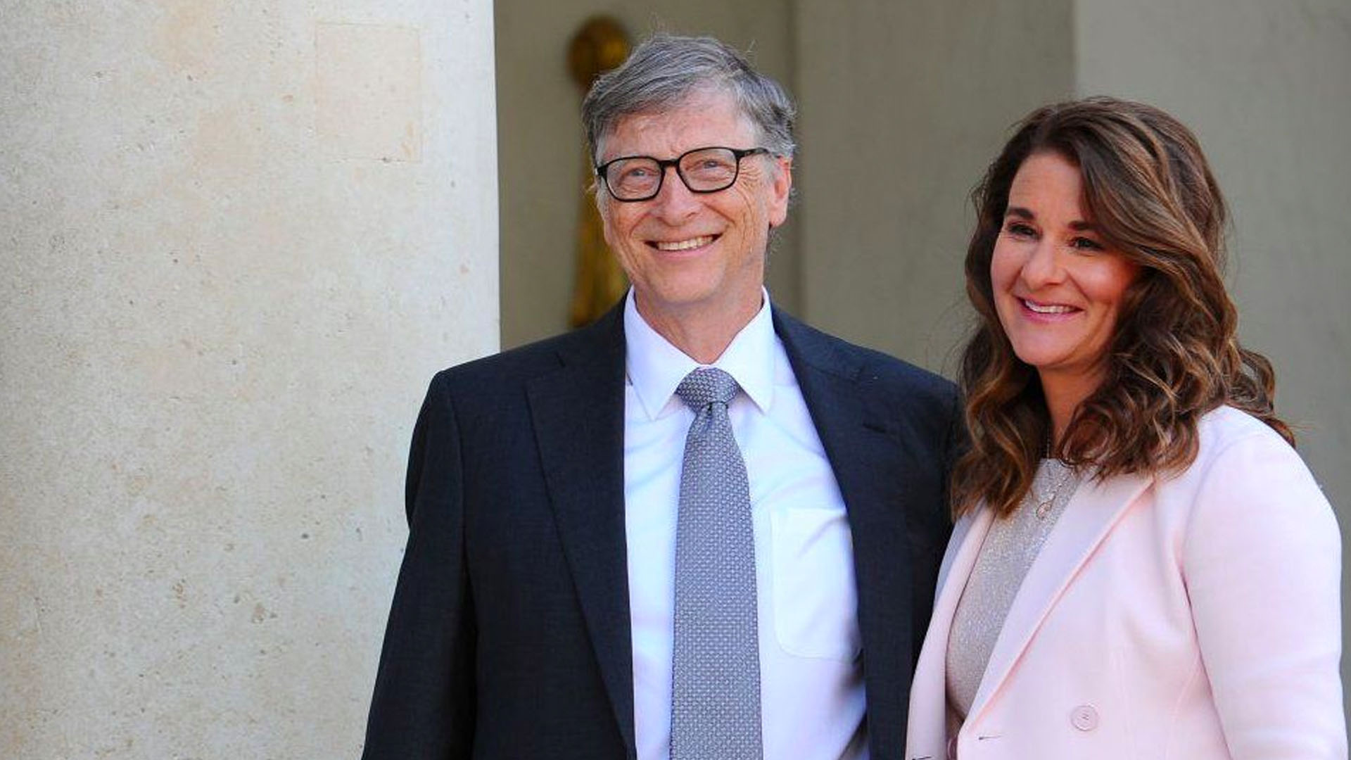Bill Gates gives $1.8 Billion stocks to Melinda following divorce announcement