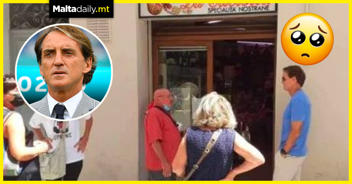 Roberto Mancini’s humility shows in viral queue photo