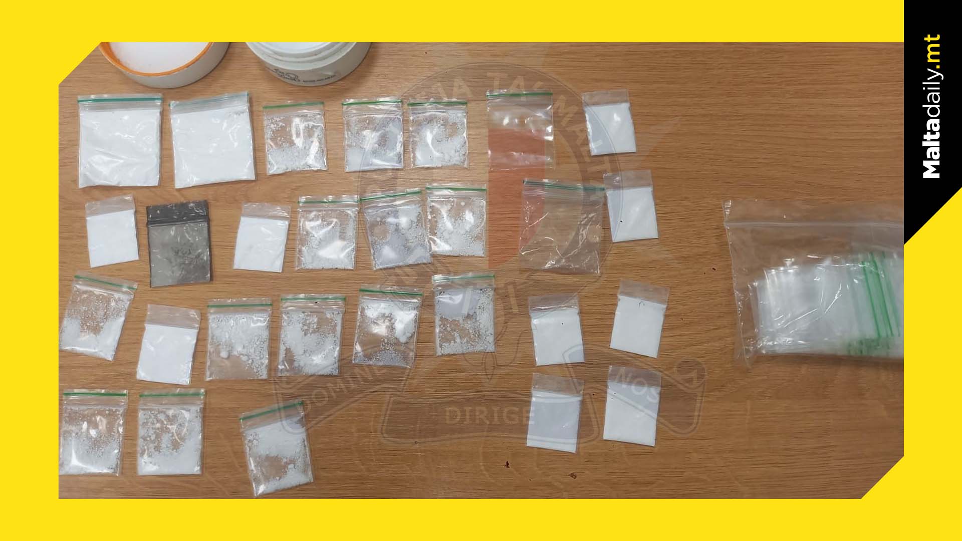Man In Possession Of 30 Cocaine & Cannabis Packets Arrested