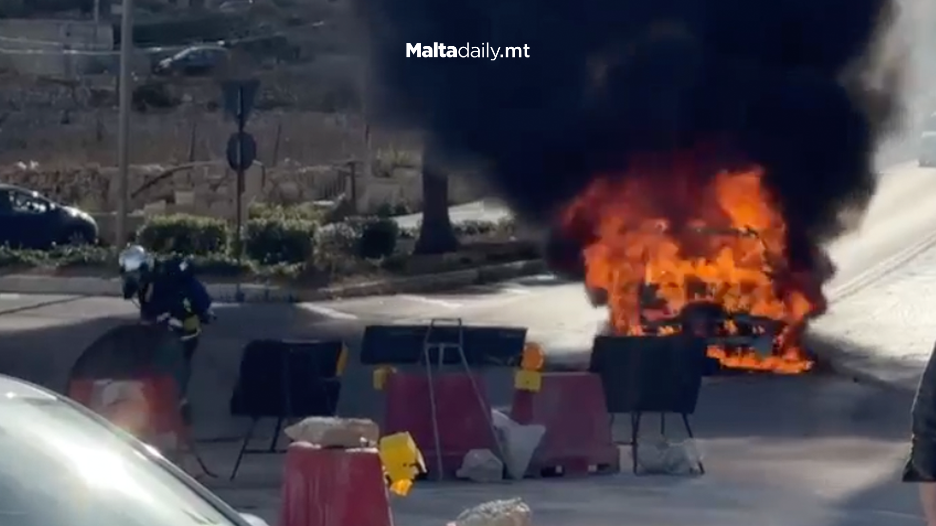 car Catches Fire in Mellieha