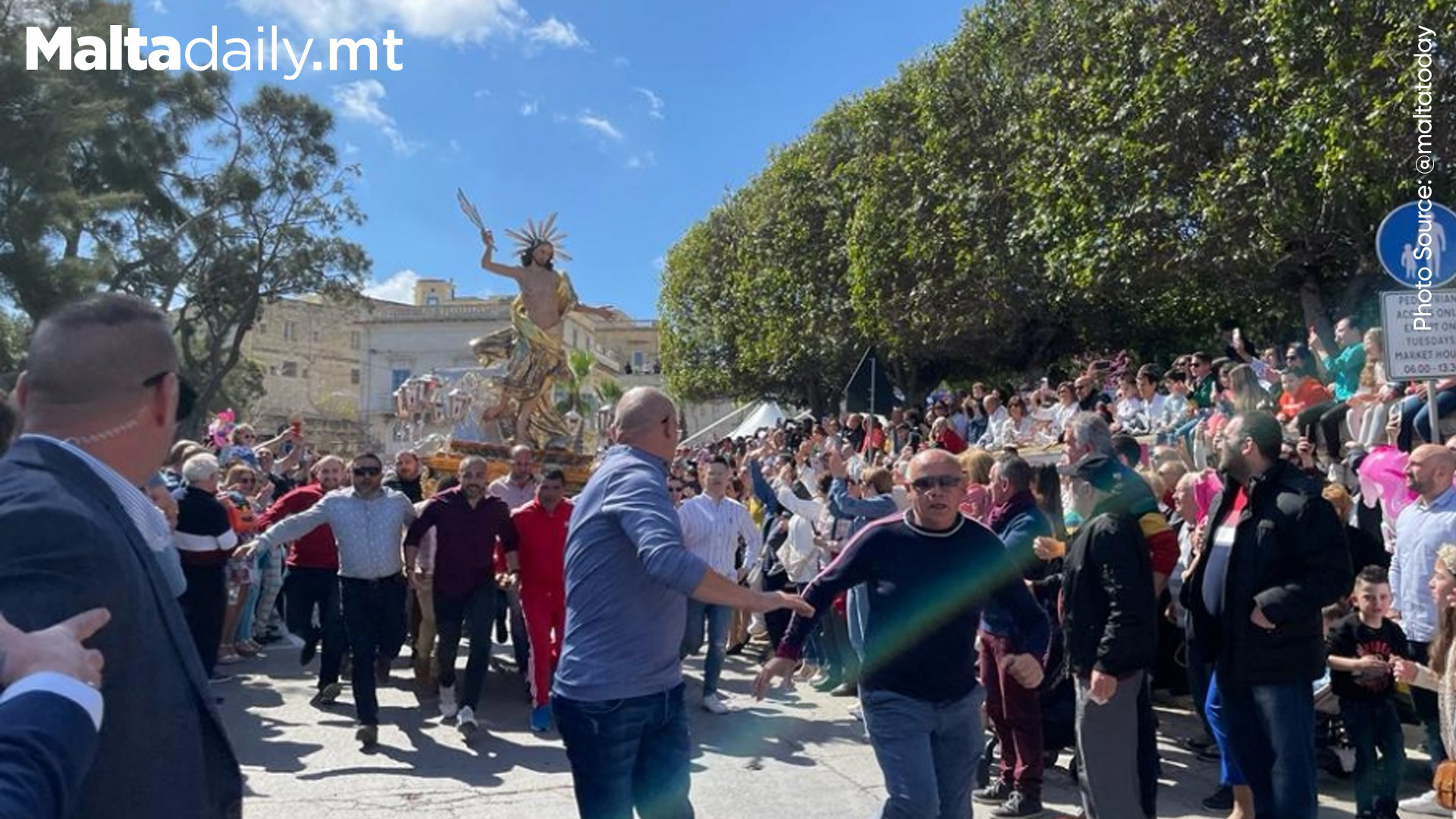 Localities Around Malta Celebrate Easter Running With Risen Christ Statue