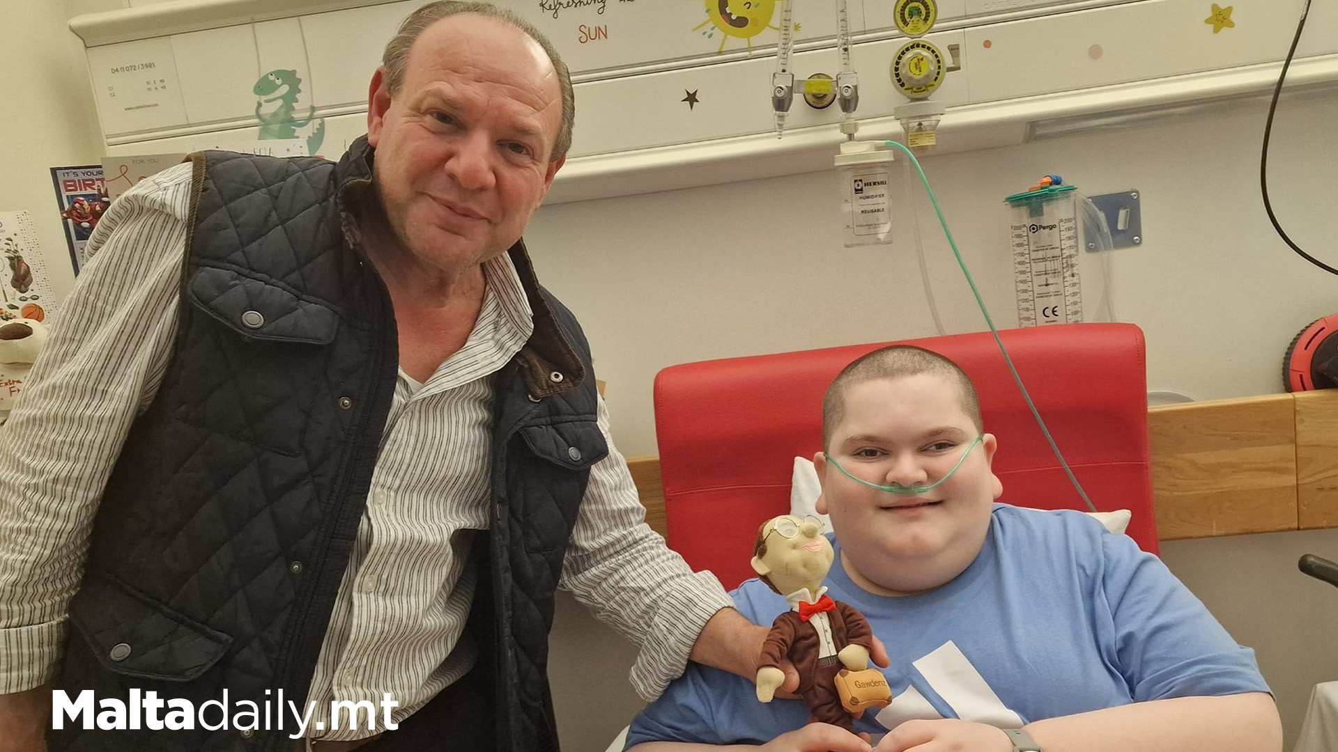 Gawdenz Bilocca Visits Jake Vella In Hospital