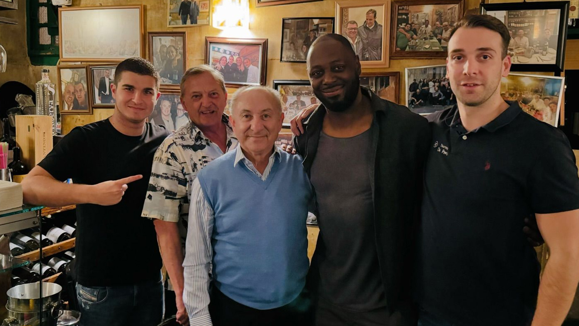 'Tottenham Legends' Dine at Trattoria Da Pippo