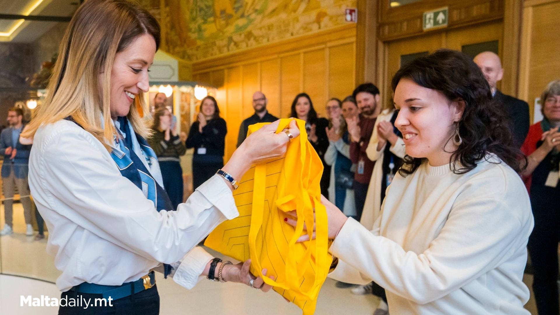 Metsola Greets 1 Millionth Visitor To House Of European History