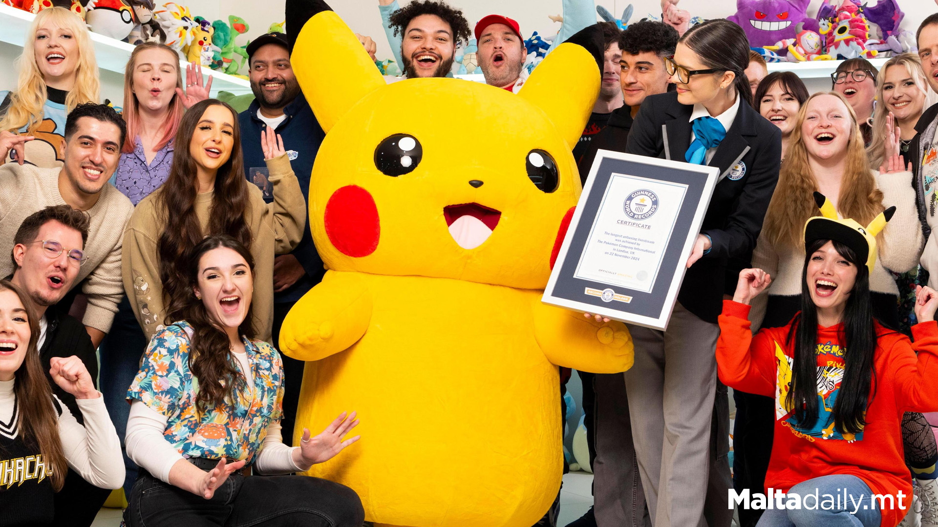 Over 20,000 Cards Unboxed By Pokemon Fans To Break Record