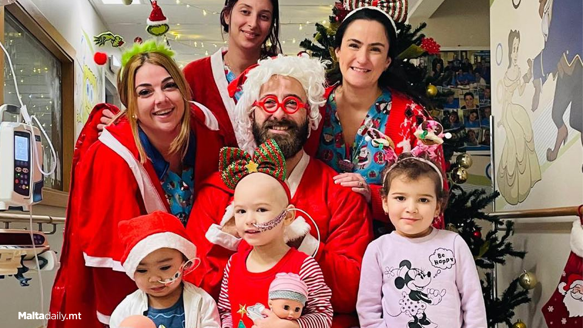 Puttinu Cares Nurses Bring Christmas Joy To Rainbow Ward